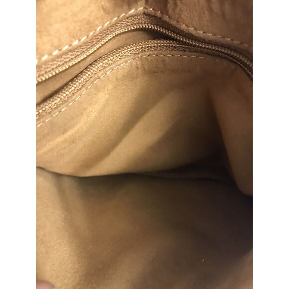 UGG Green and Cream Women's Bag NWT - Picture 13 of 16